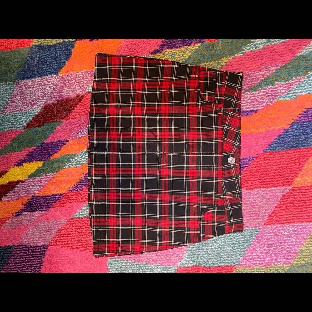 Plaid mini skirt